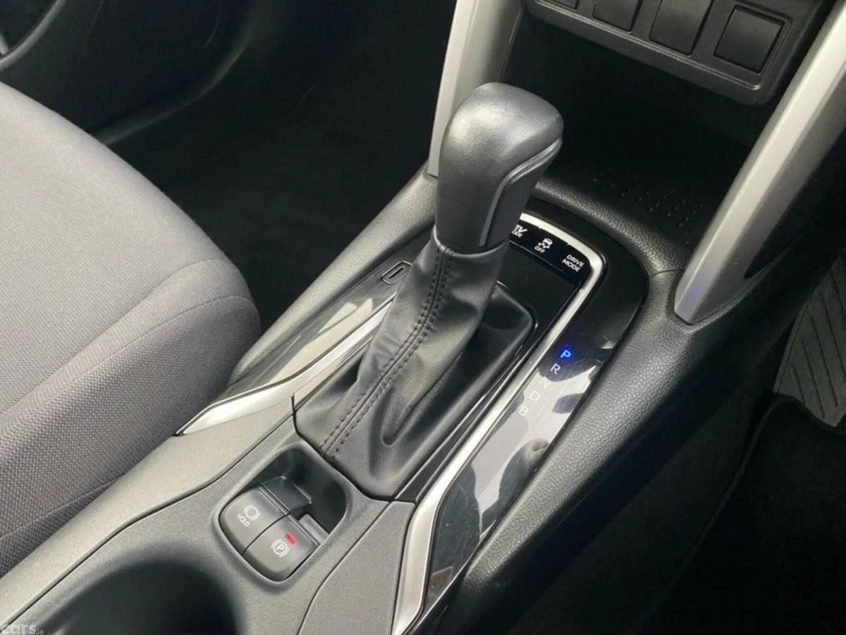 Toyota Corolla Cross Hatchback, Petrol Hybrid, 2023, Black