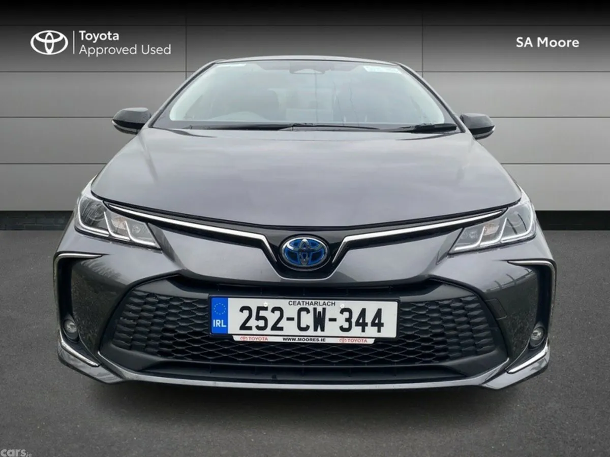 Toyota Corolla Saloon, Petrol Hybrid, 2025, Grey