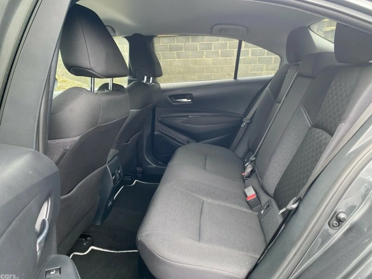 Toyota Corolla Saloon, Petrol Hybrid, 2025, Grey