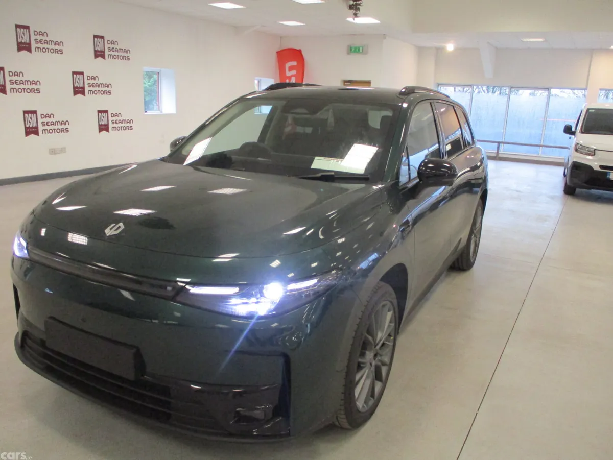 Leapmotor C10 SUV, Petrol Hybrid, 2027, Green