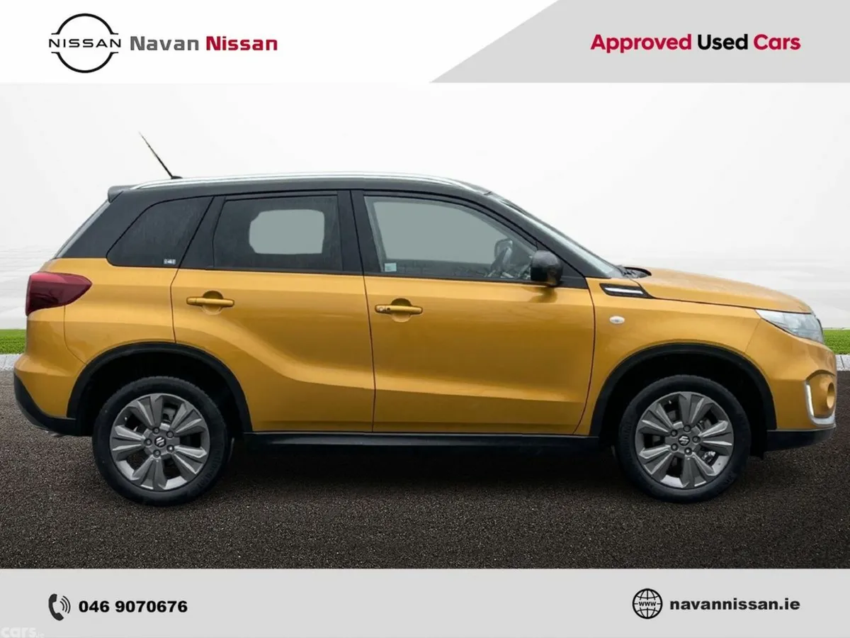 Suzuki Vitara SUV, Petrol Hybrid, 2023, Yellow