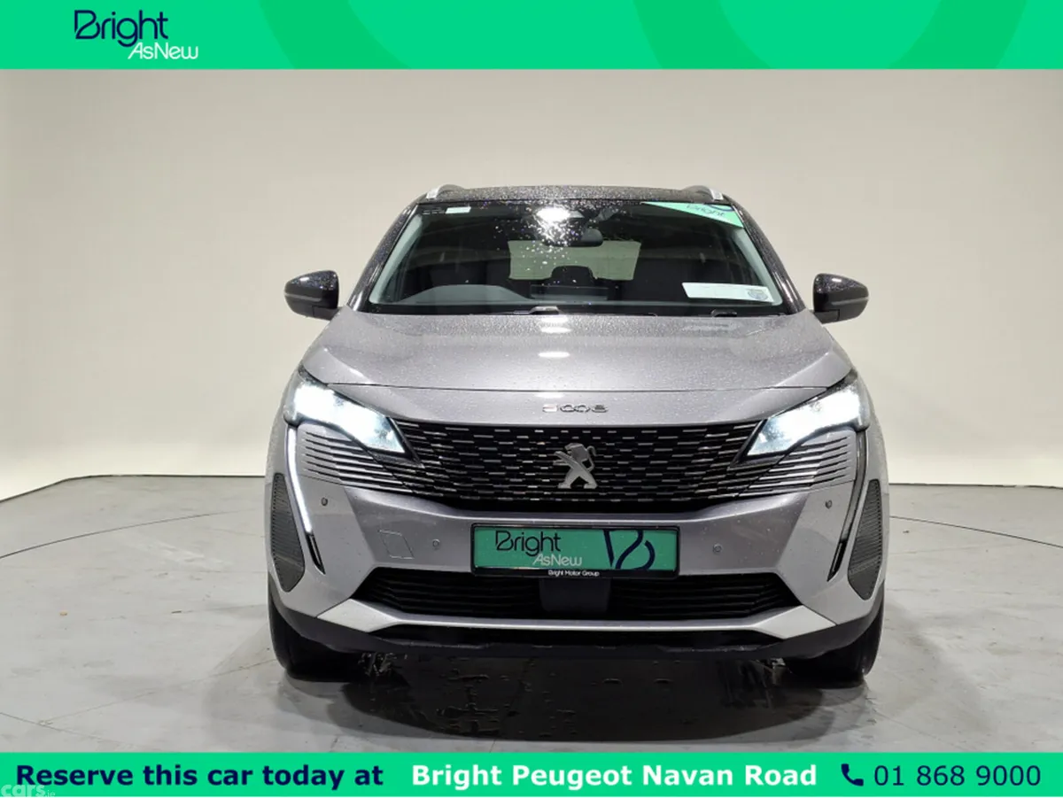 Peugeot 5008 MPV, Petrol, 2023, Grey