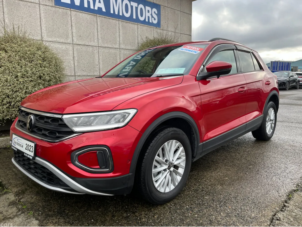 Volkswagen T-Roc SUV, Petrol, 2023, Red
