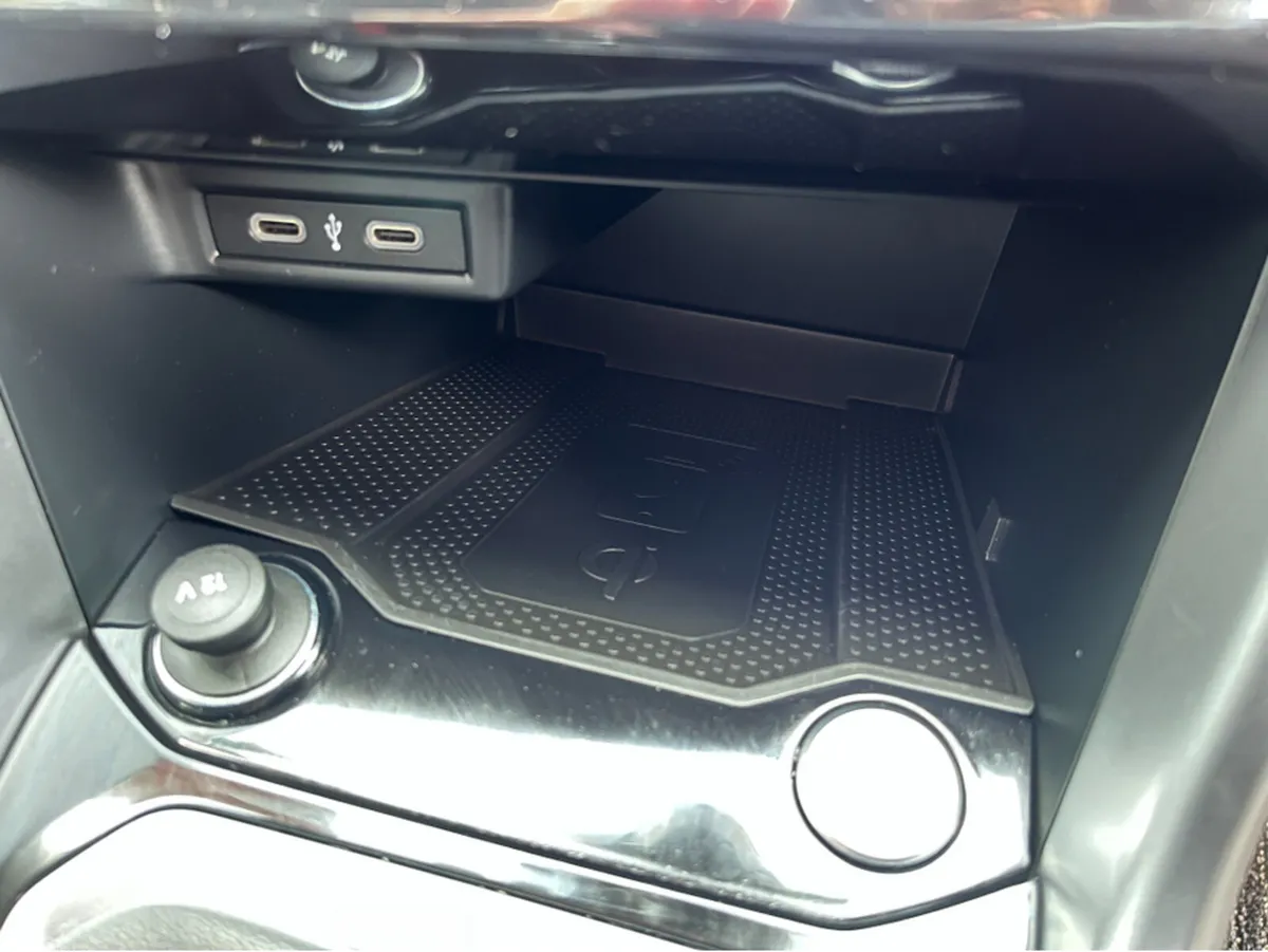 Volkswagen T-Roc SUV, Petrol, 2023, Red
