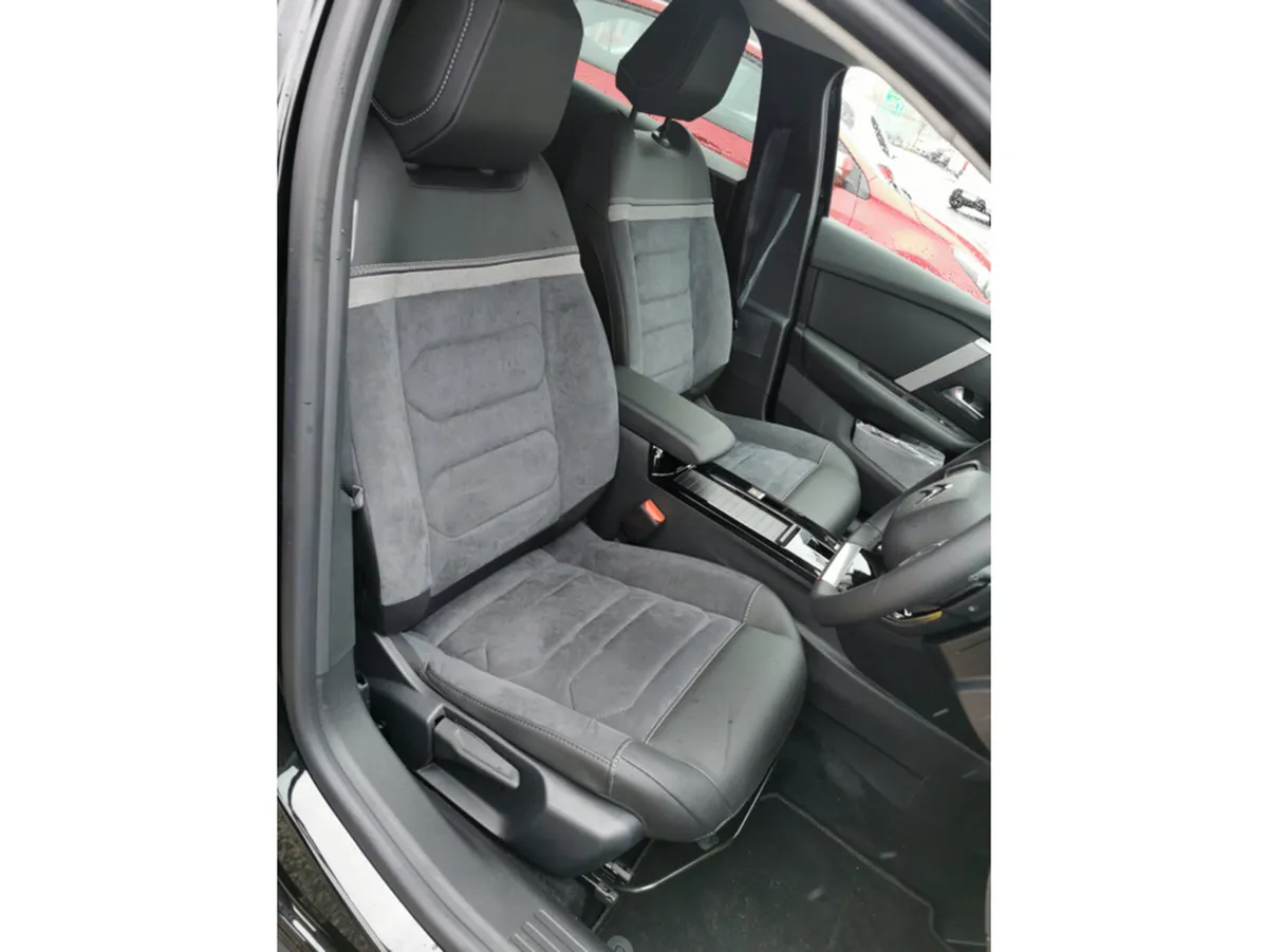 Citroen C4 Hatchback, Diesel, 2025, Black