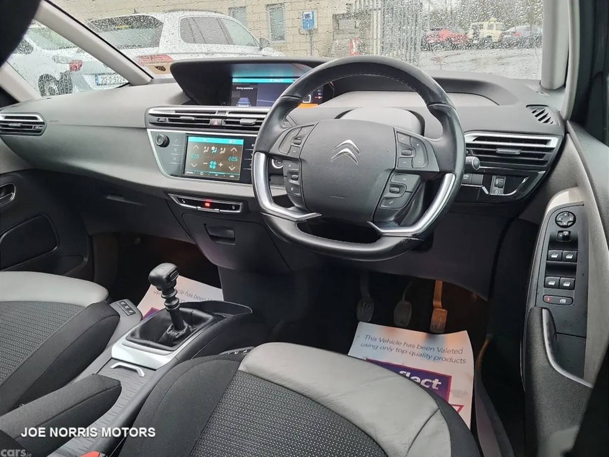 Citroen C4 Spacetourer MPV, Petrol, 2019, Grey