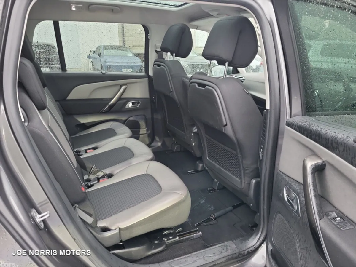 Citroen C4 Spacetourer MPV, Petrol, 2019, Grey