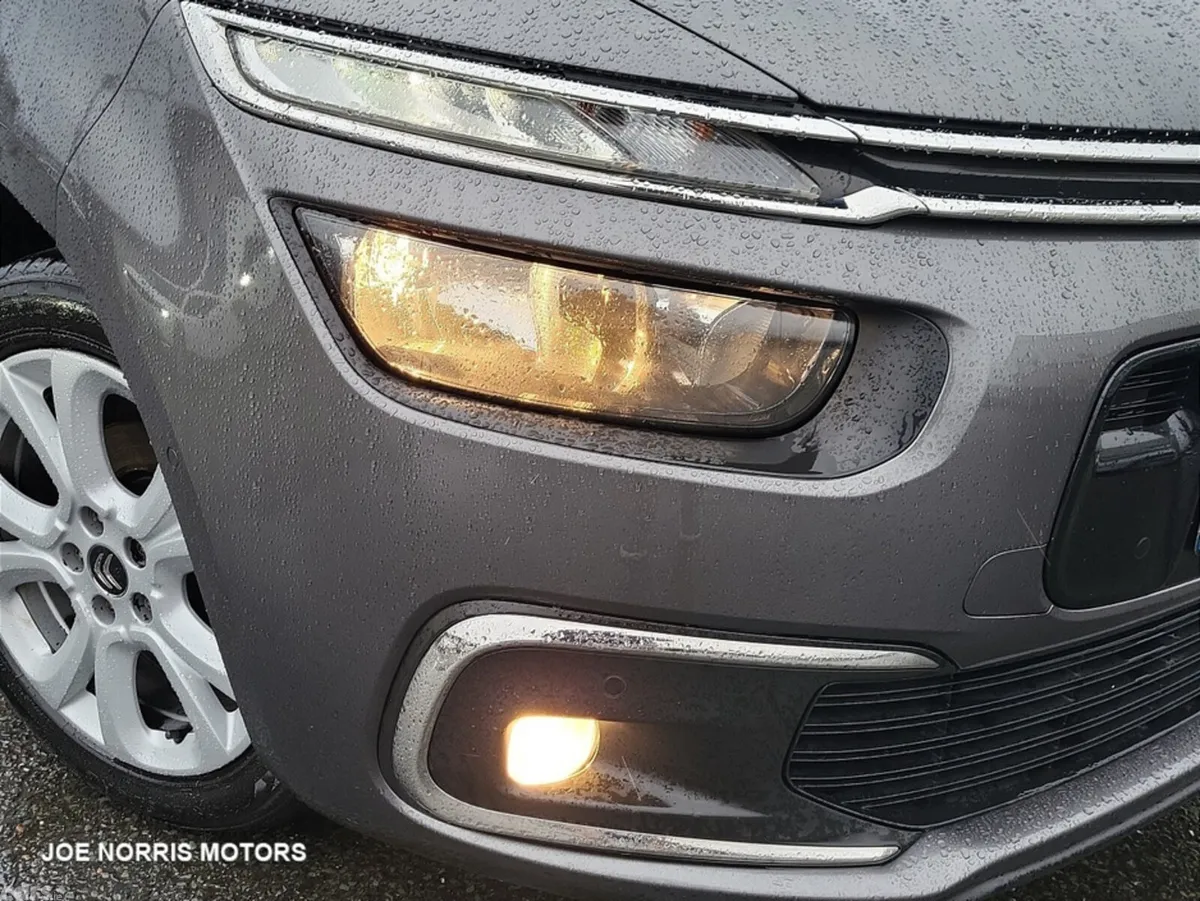 Citroen C4 Spacetourer MPV, Petrol, 2019, Grey