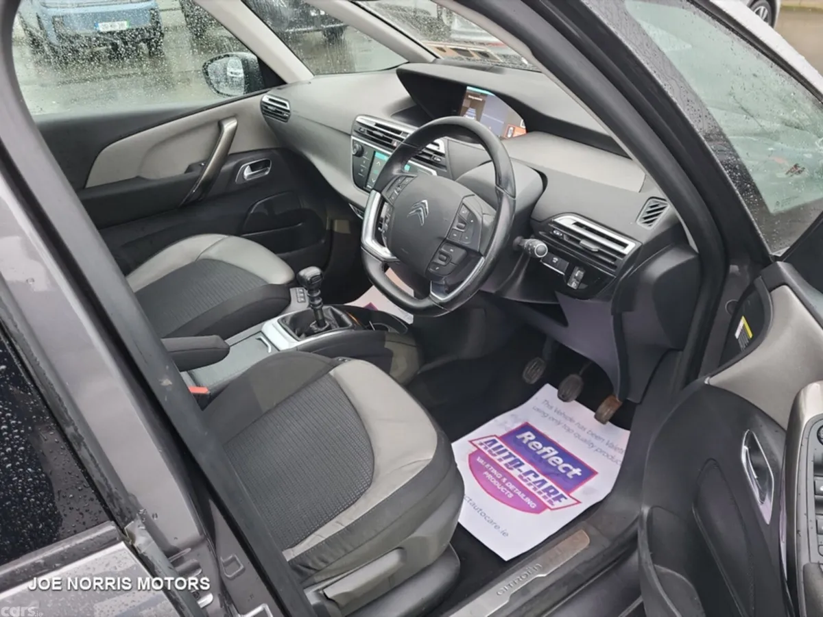 Citroen C4 Spacetourer MPV, Petrol, 2019, Grey