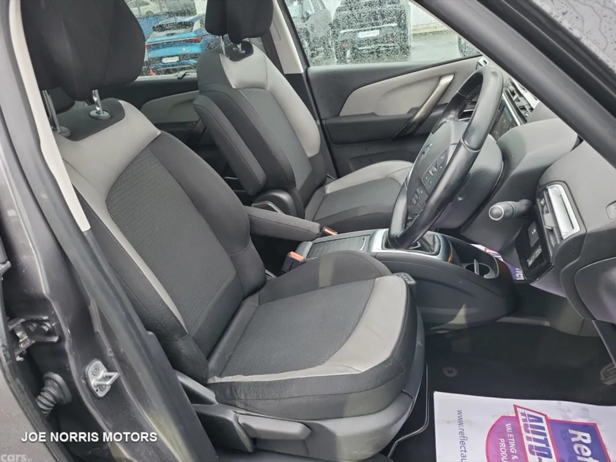 Citroen C4 Spacetourer MPV, Petrol, 2019, Grey