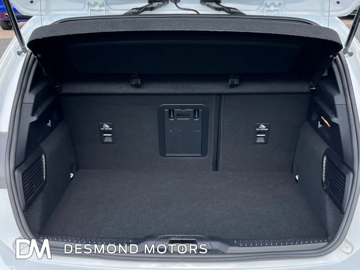 Ford Focus Hatchback, Petrol Hybrid, 2025, White