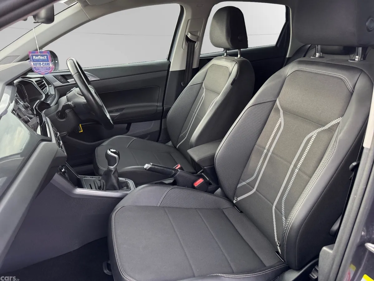 Volkswagen Taigo Estate, Petrol, 2022, Grey