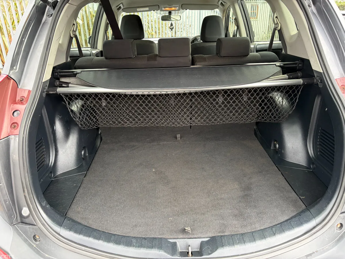 Toyota RAV4 SUV, Diesel, 2014, Grey