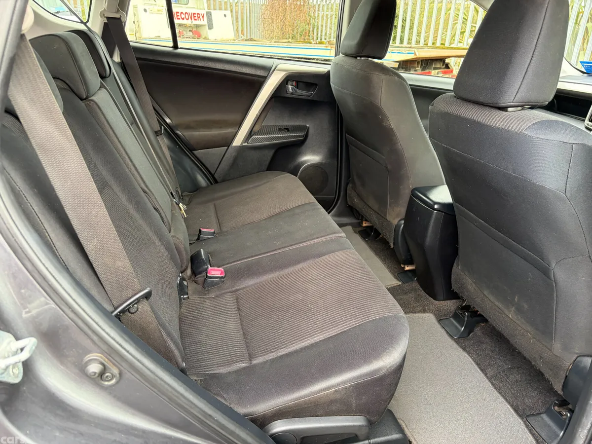 Toyota RAV4 SUV, Diesel, 2014, Grey