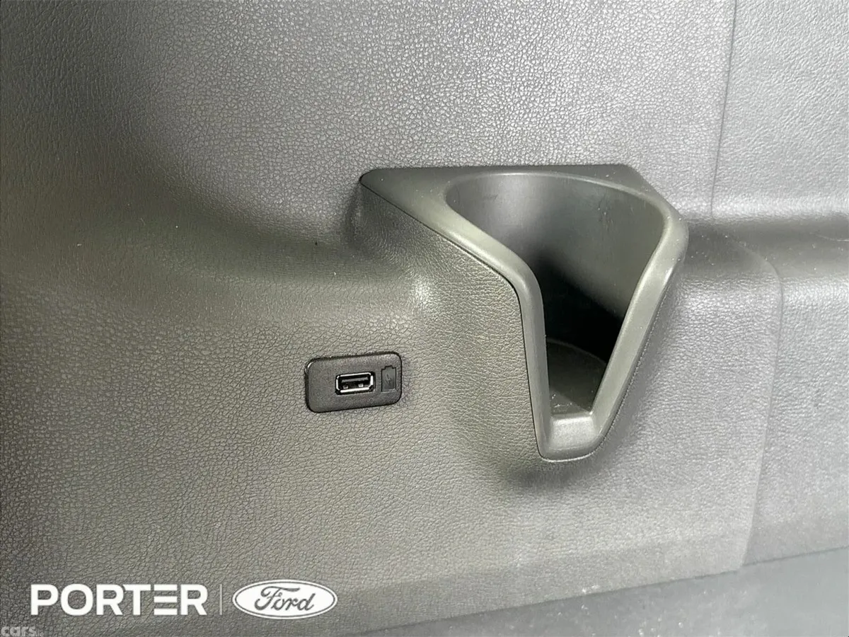 Ford Transit Minibus MPV, Diesel, 2021, White