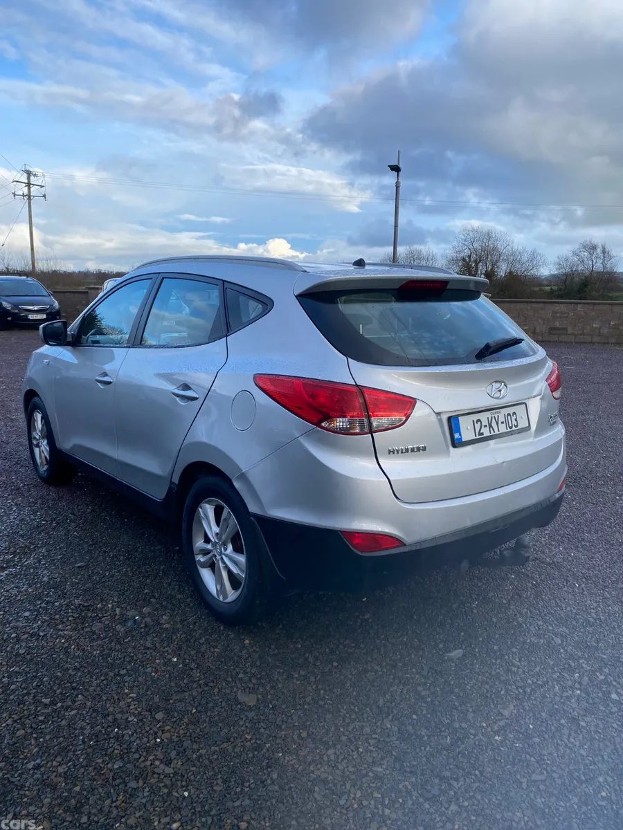 Hyundai ix35 SUV, Diesel, 2012, Silver