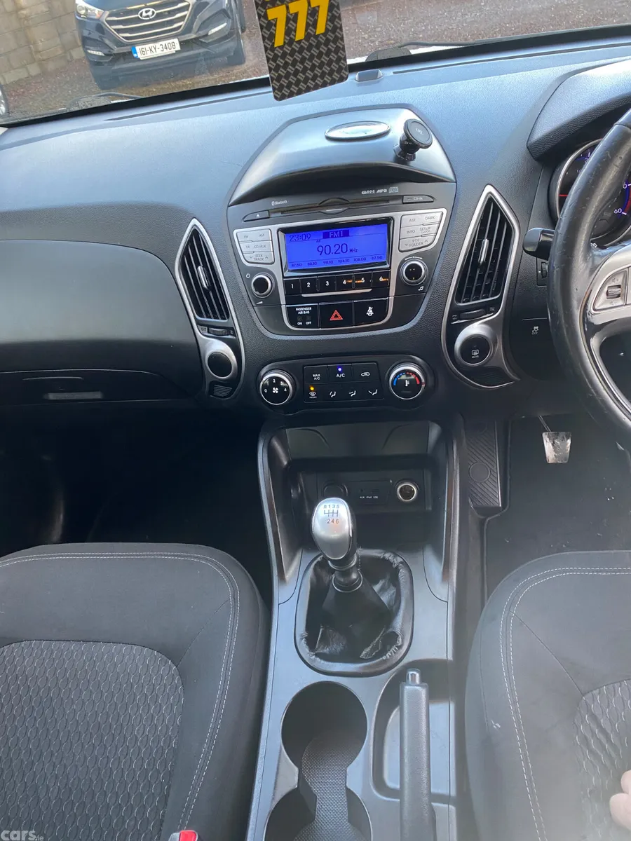 Hyundai ix35 SUV, Diesel, 2012, Silver
