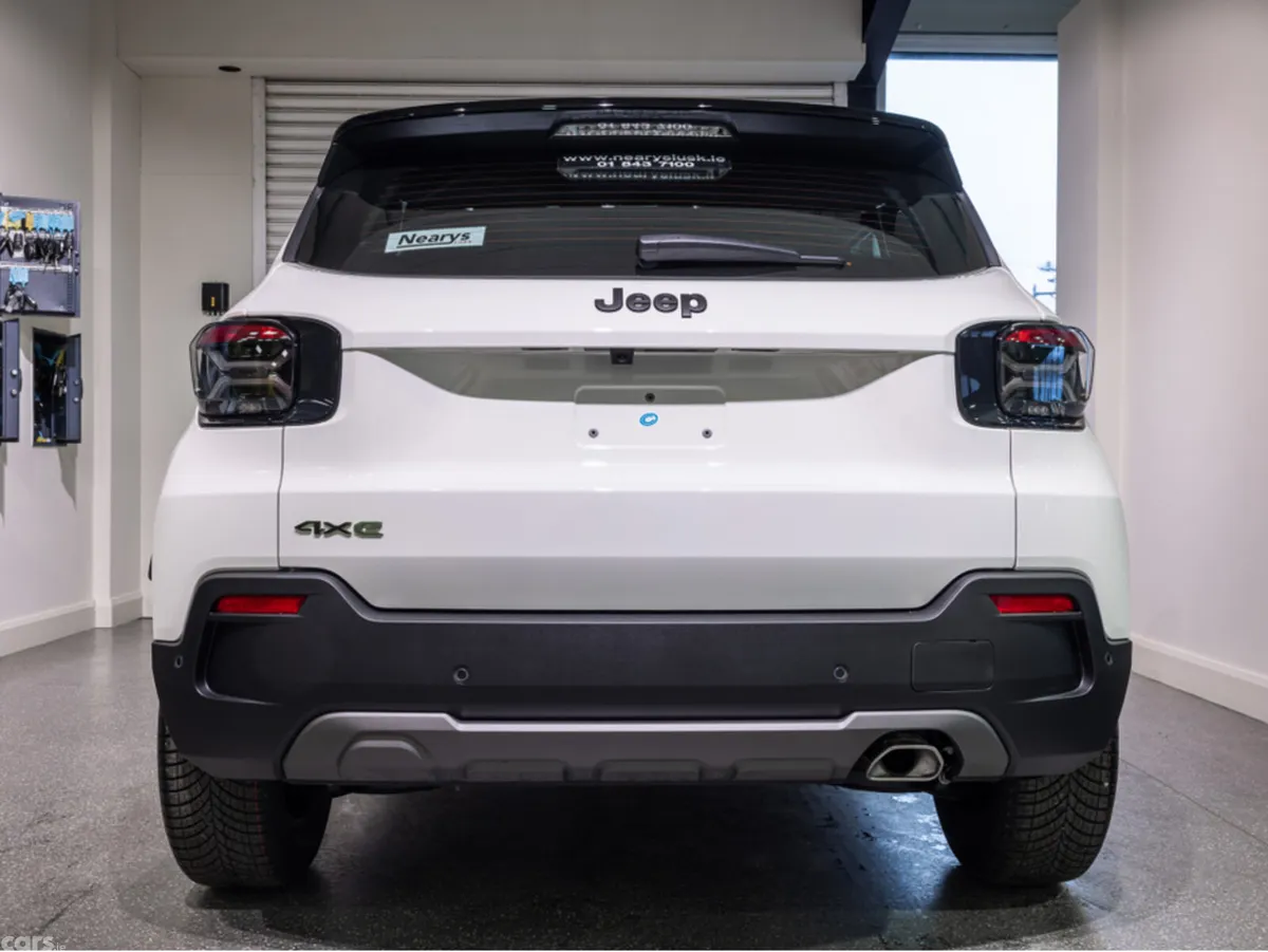 Jeep Avenger SUV, Petrol Hybrid, 2026, White