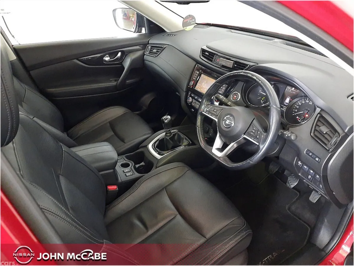 Nissan X-Trail MPV, Diesel, 2021, Red