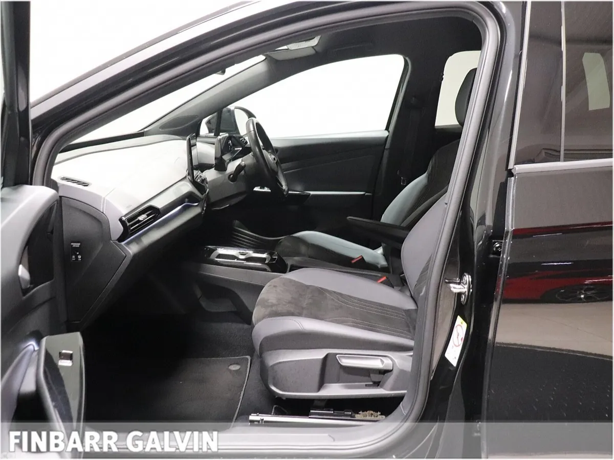 Volkswagen ID.4 Estate, Electric, 2023, Black