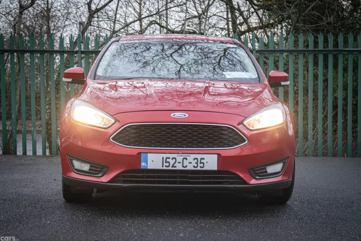 Ford Focus Hatchback, Diesel, 2015, Red