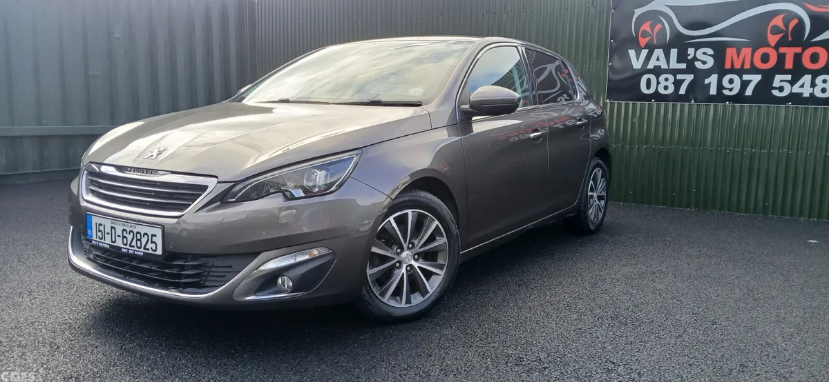 Peugeot 308 Hatchback, Petrol, 2015, Grey