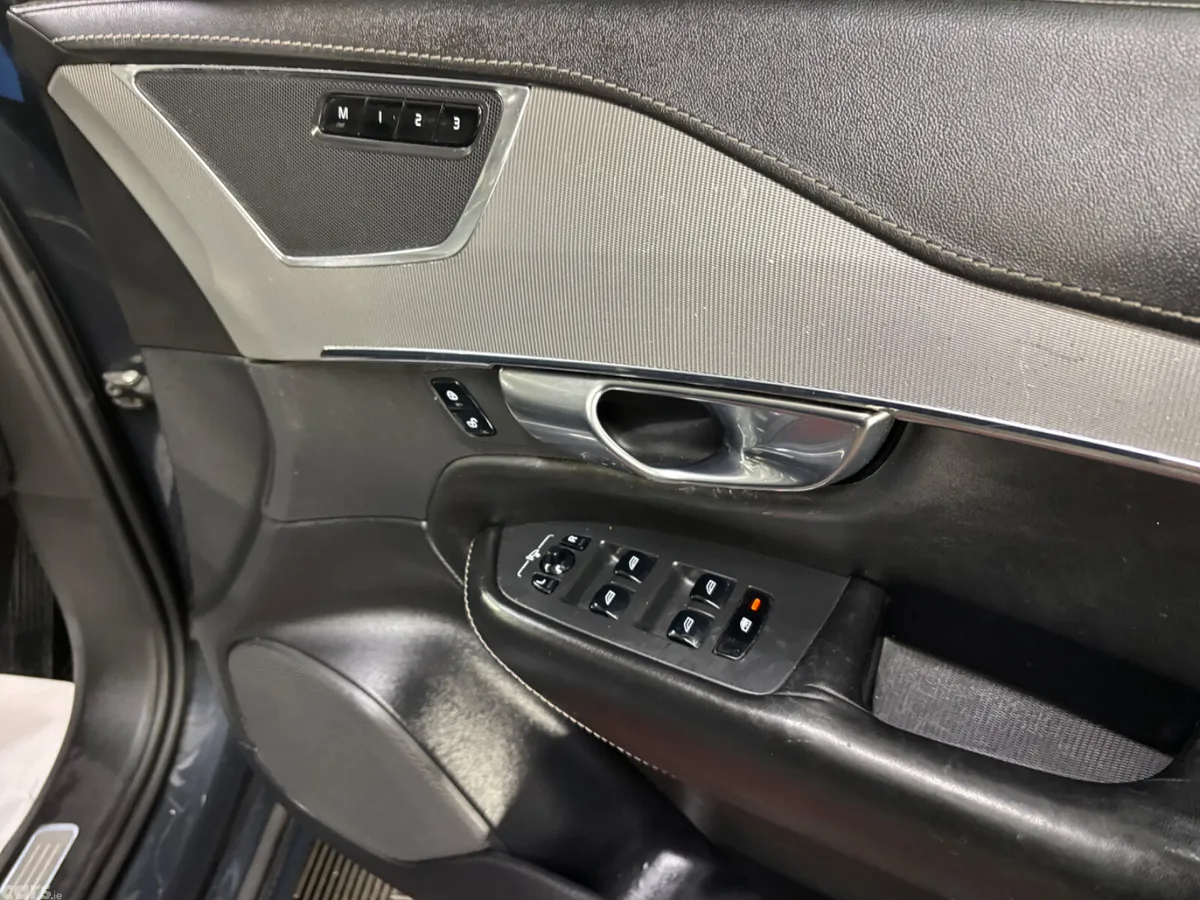 Volvo XC90 SUV, Petrol Plug-in Hybrid, 2017, Grey