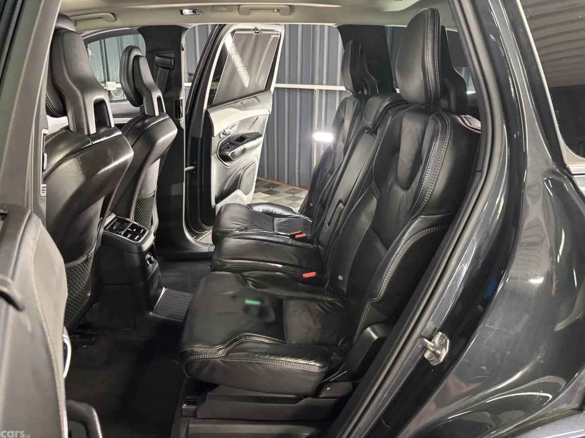 Volvo XC90 SUV, Petrol Plug-in Hybrid, 2017, Grey