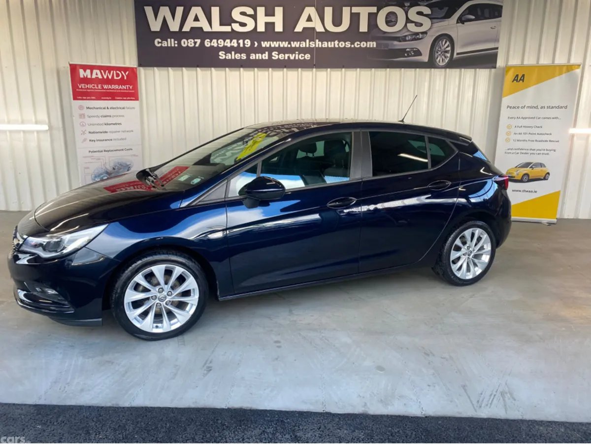 Opel Astra Hatchback, Petrol, 2019, Blue