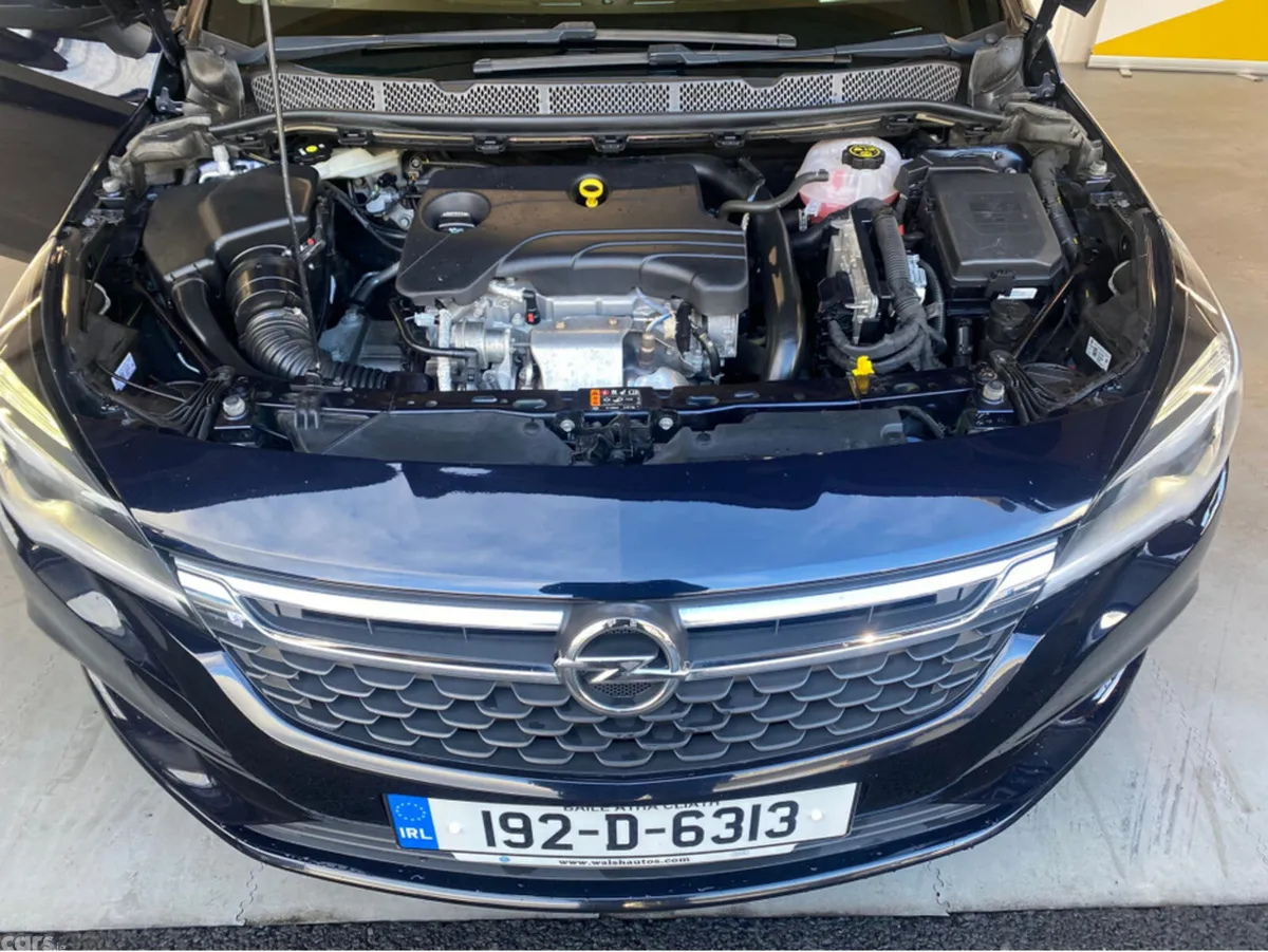 Opel Astra Hatchback, Petrol, 2019, Blue