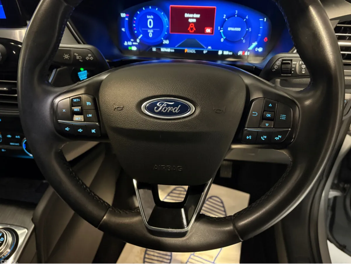 Ford Kuga MPV, Diesel, 2022, Silver