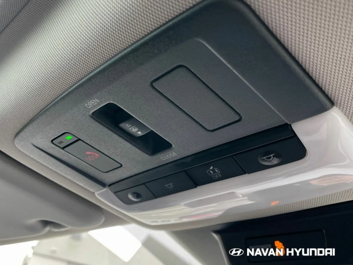 Nissan Qashqai MPV, Petrol Hybrid, 2023, Black