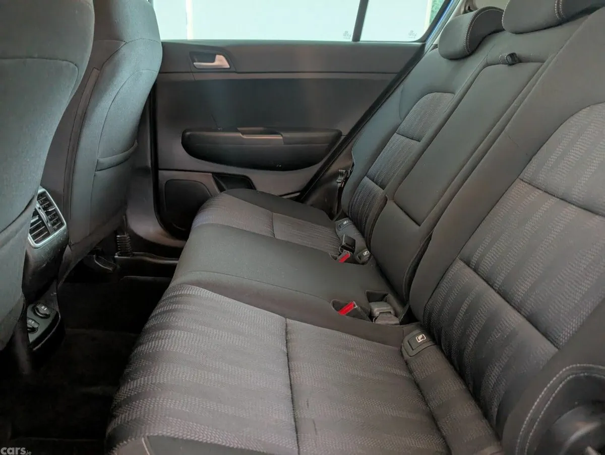 Kia Sportage MPV, Diesel, 2020, Blue