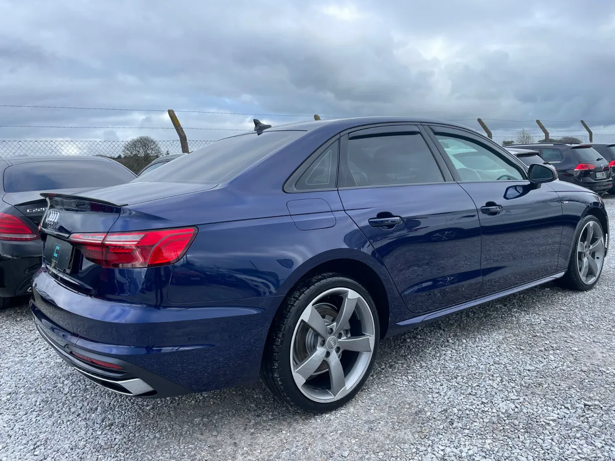 Audi A4 Saloon, Diesel, 2022, Blue