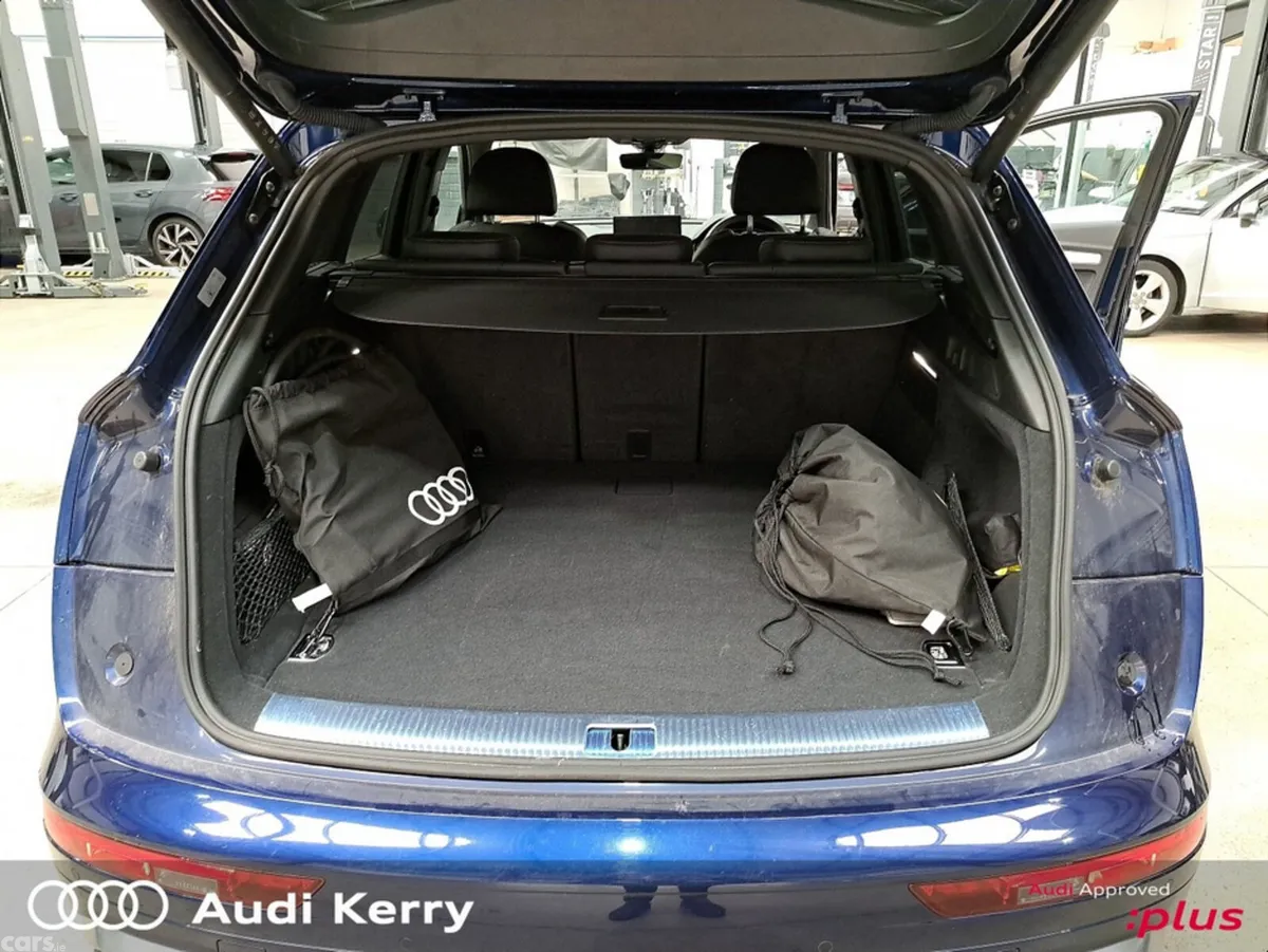 Audi Q5 SUV, Petrol Plug-in Hybrid, 2024, Blue