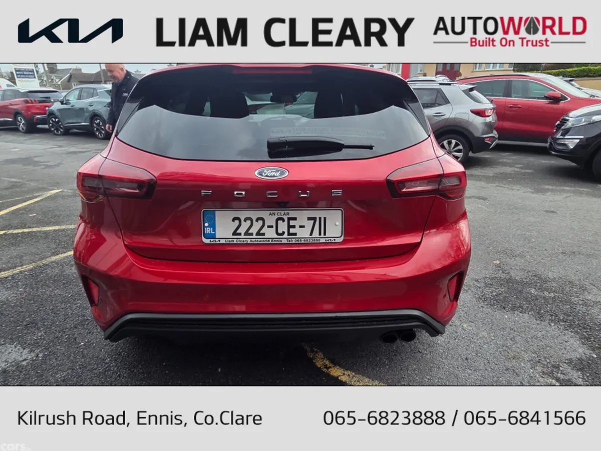 Ford Focus Hatchback, Petrol, 2022, Red