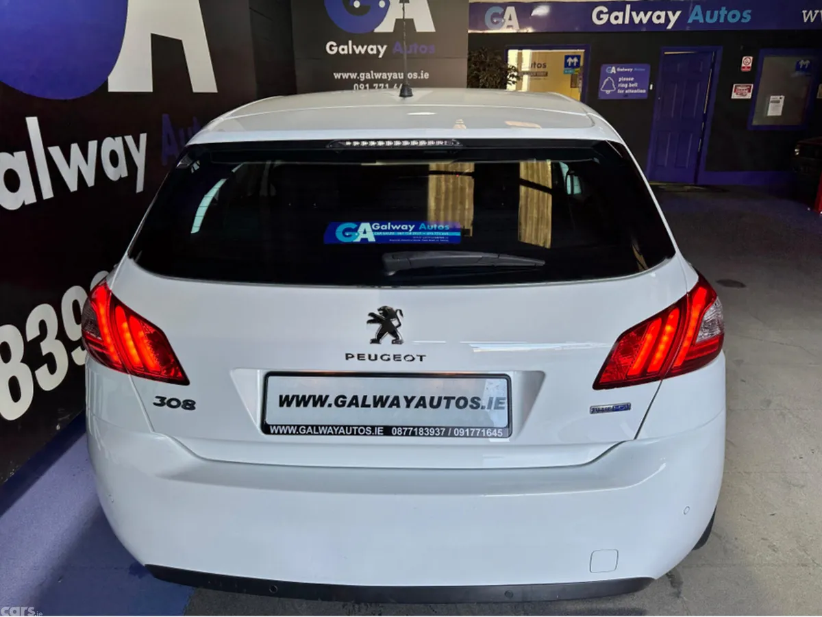 Peugeot 308 Hatchback, Diesel, 2016, White