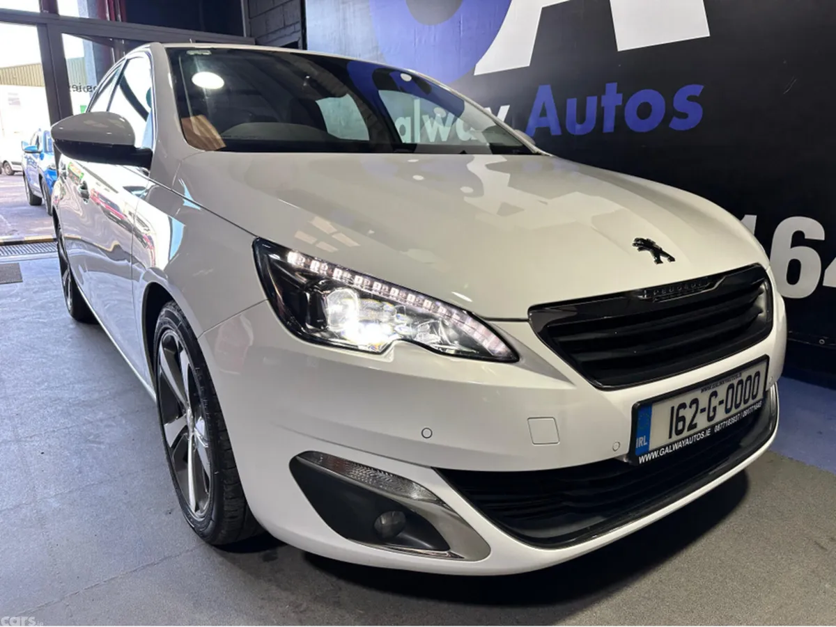 Peugeot 308 Hatchback, Diesel, 2016, White