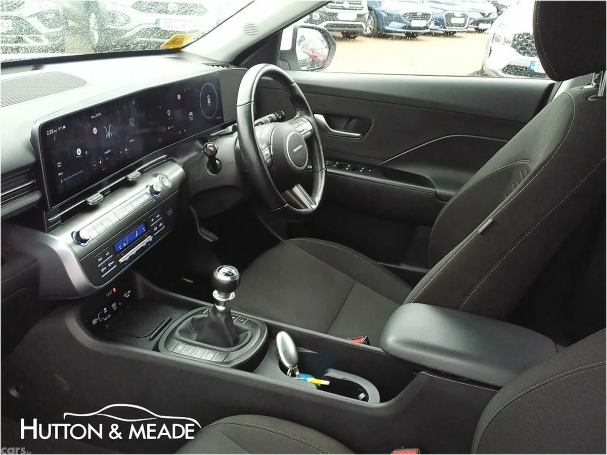 Hyundai KONA SUV, Petrol, 2024, White