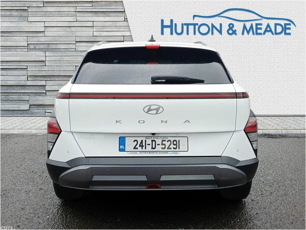 Hyundai KONA SUV, Petrol, 2024, White