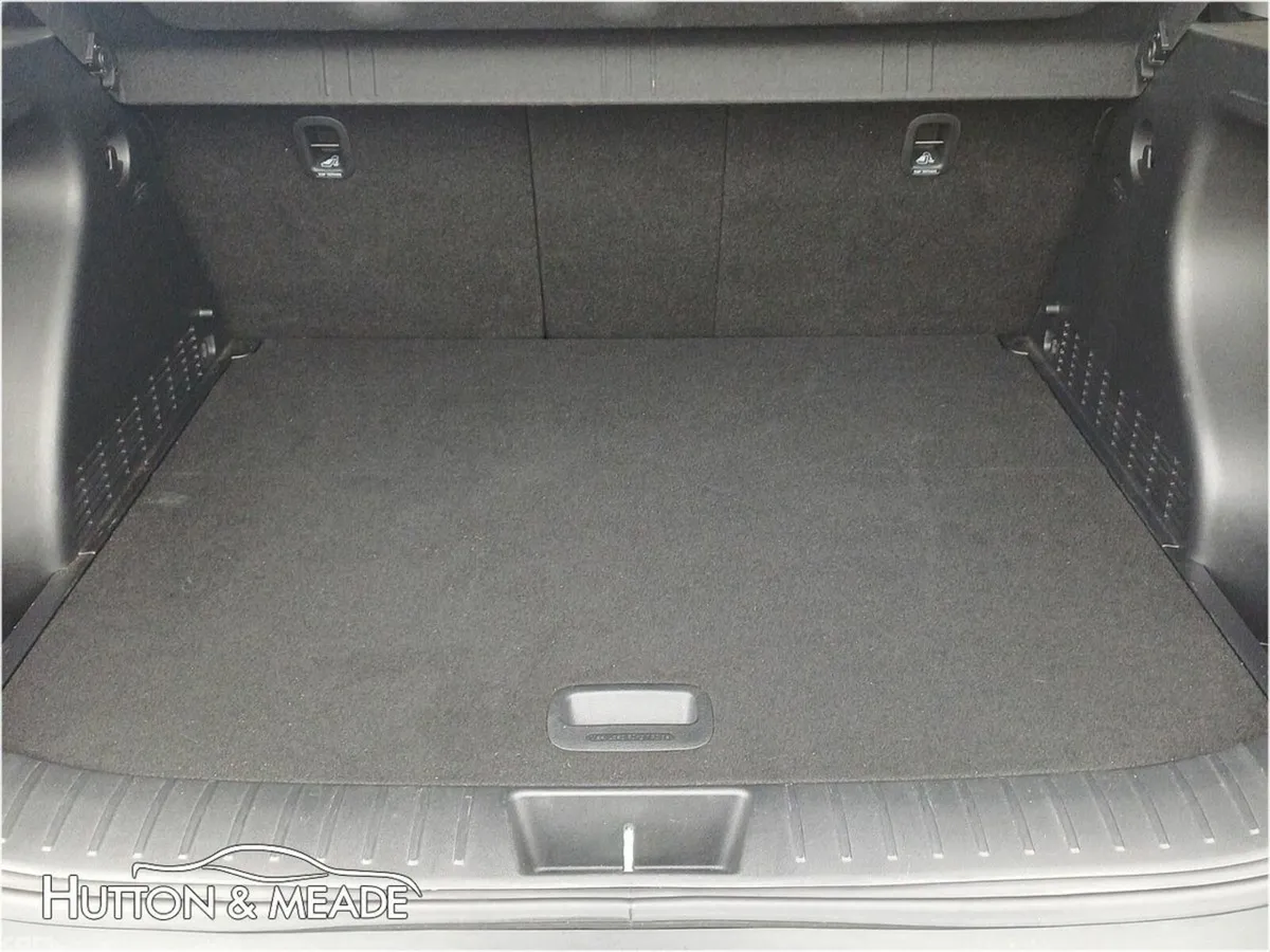 Hyundai KONA SUV, Petrol, 2024, White