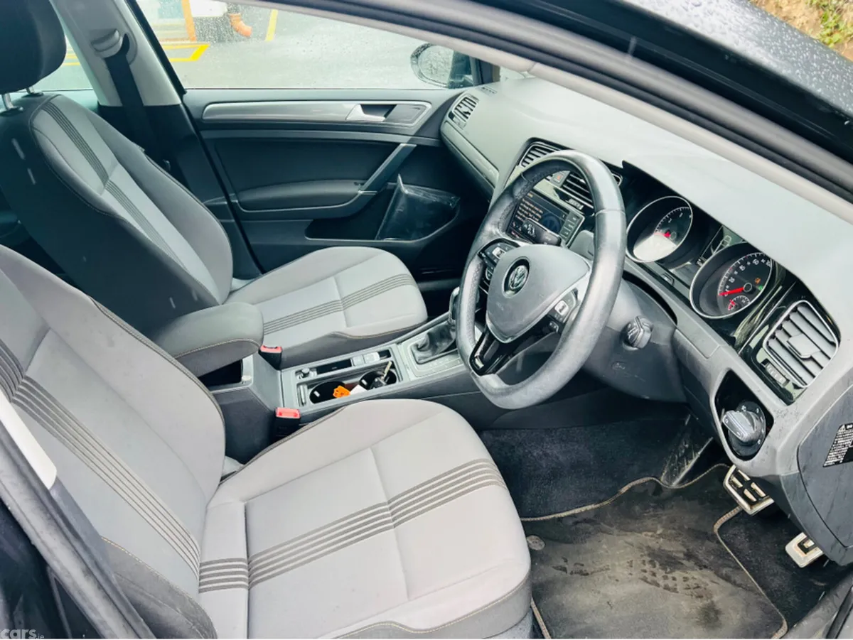 Volkswagen Golf Estate, Petrol, 2016, Grey