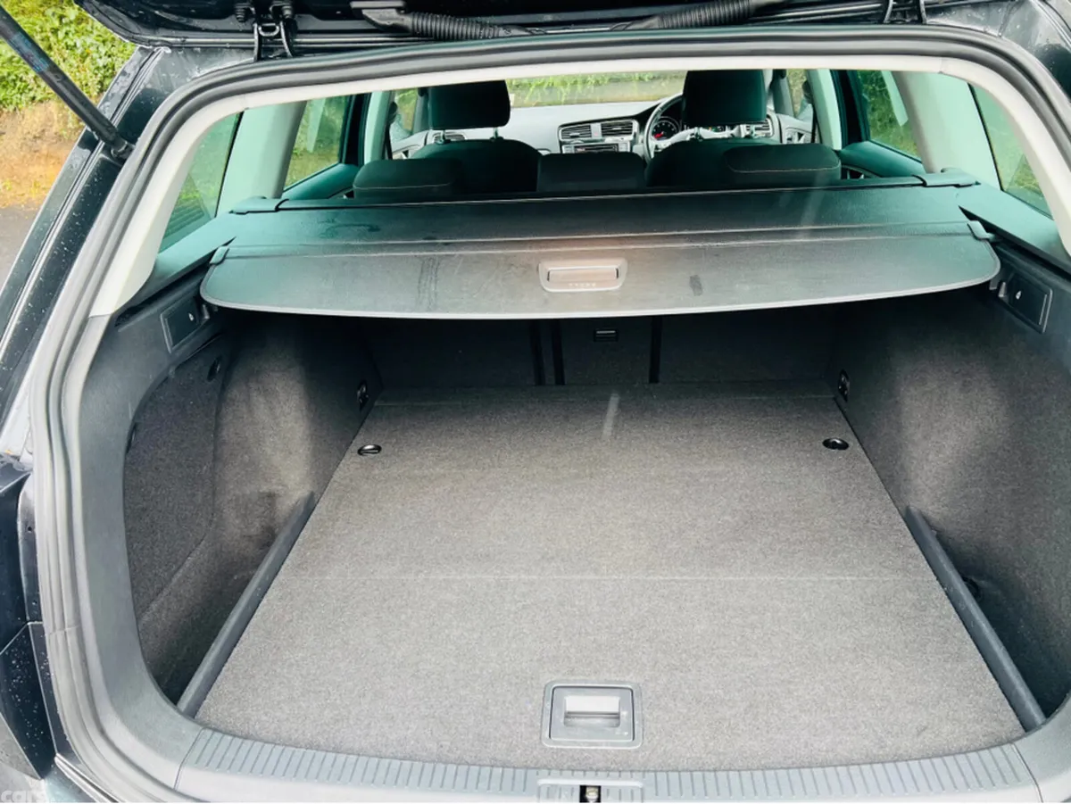Volkswagen Golf Estate, Petrol, 2016, Grey