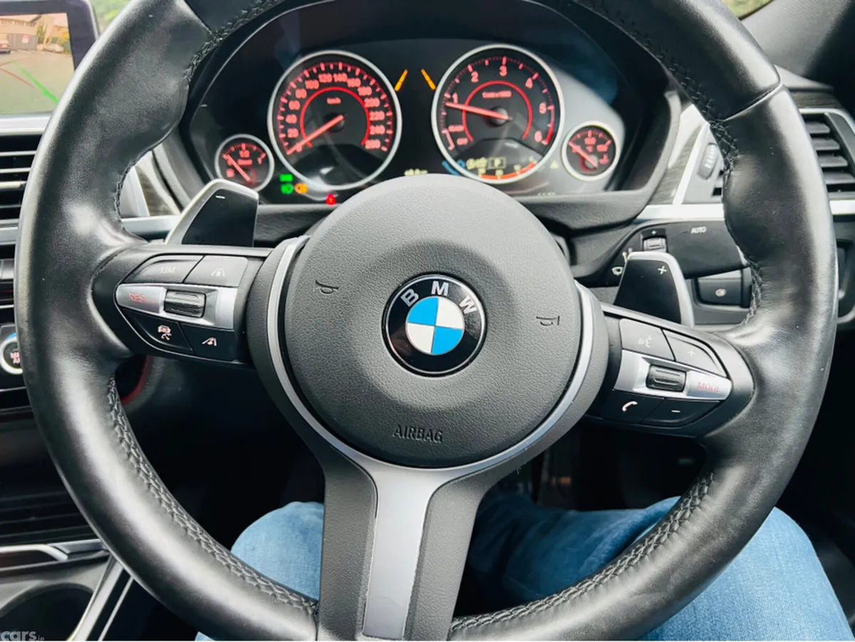 BMW 3-Series Saloon, Diesel, 2019, Black