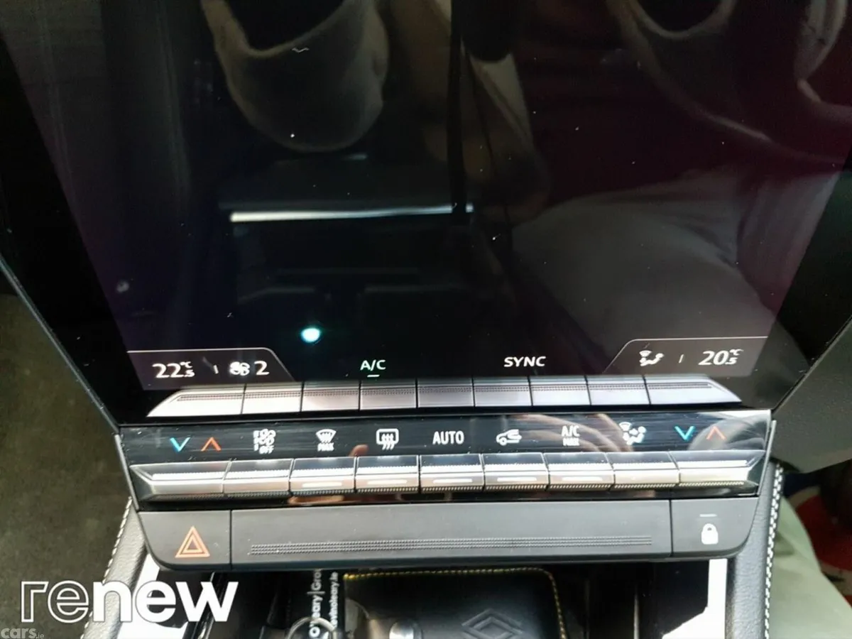 Renault Austral SUV, Petrol, 2025, White