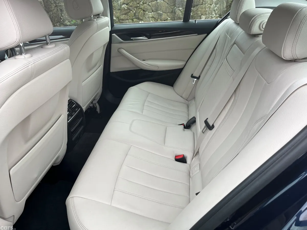BMW 5-Series Saloon, Diesel, 2018, Blue