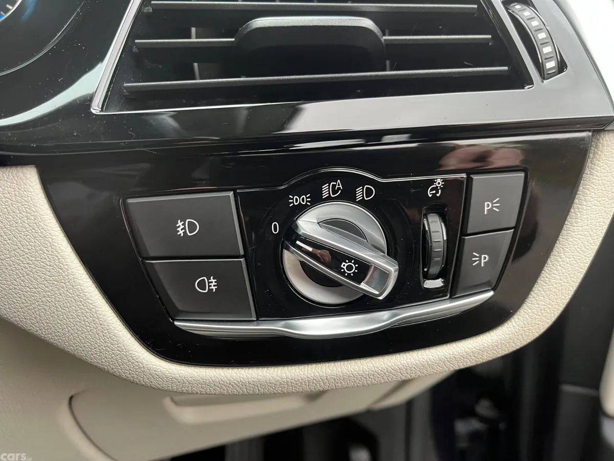 BMW 5-Series Saloon, Diesel, 2018, Blue