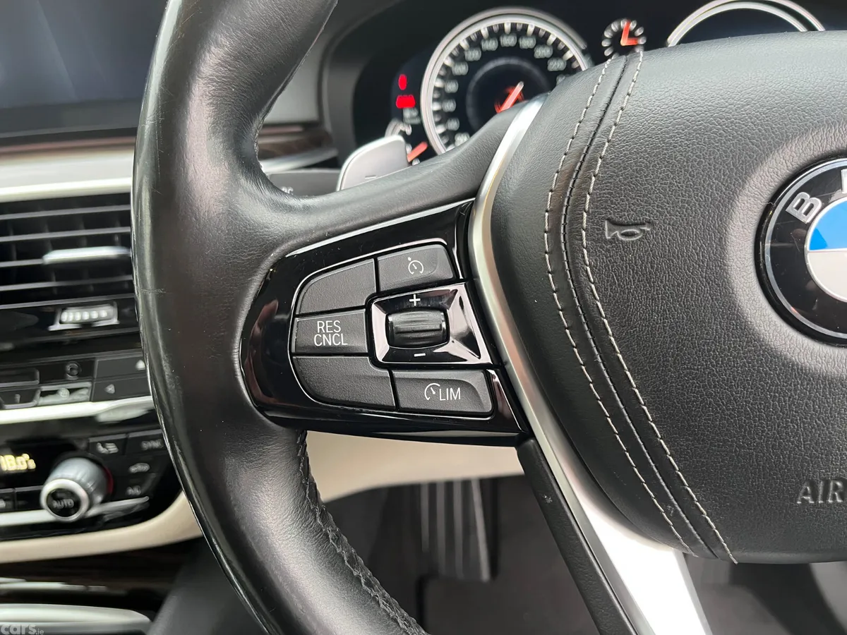 BMW 5-Series Saloon, Diesel, 2018, Blue