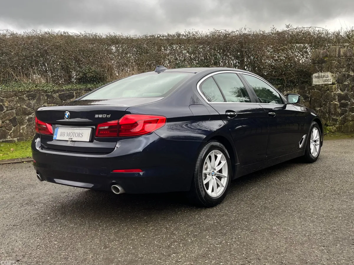 BMW 5-Series Saloon, Diesel, 2018, Blue