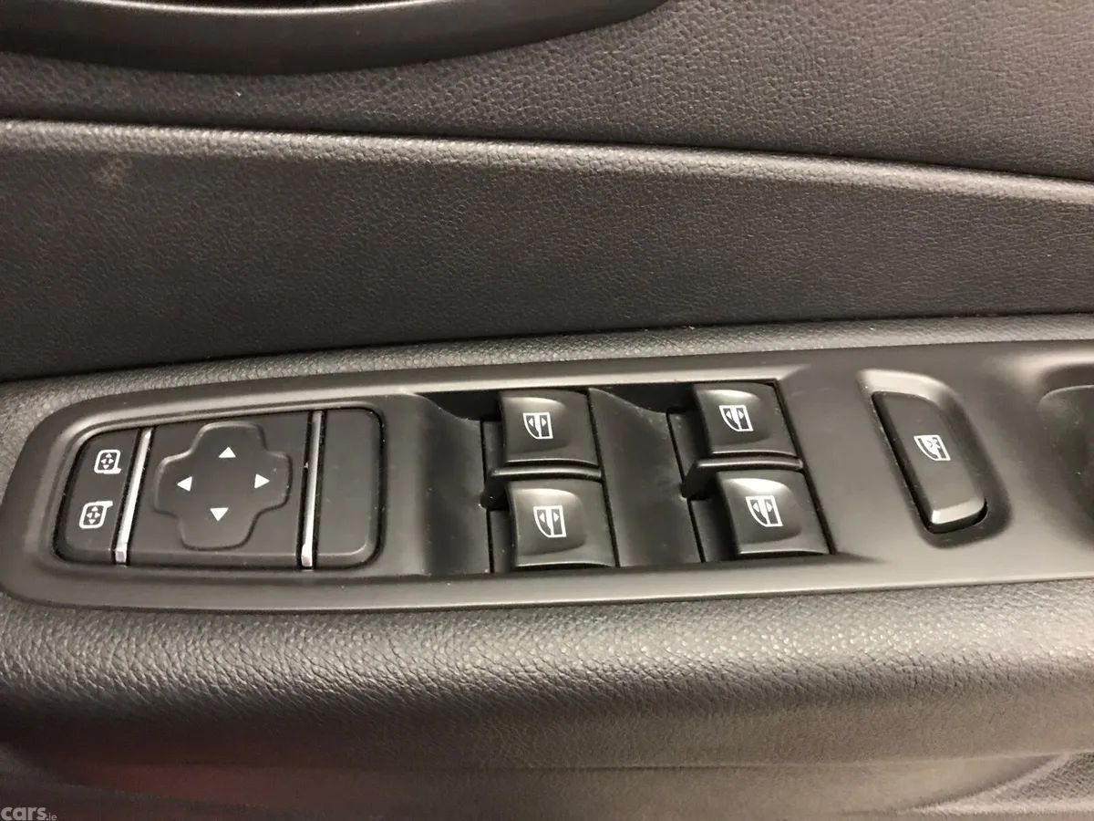 Renault Captur Hatchback, Diesel, 2019, Red